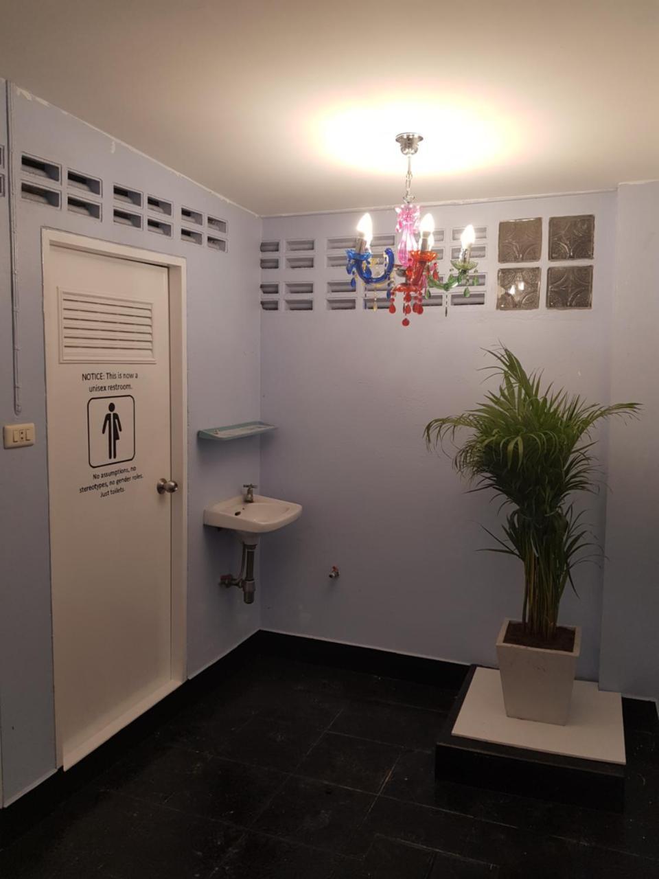 Meet & Meal Hostel กรุงเทพมหานคร ภายนอก รูปภาพ