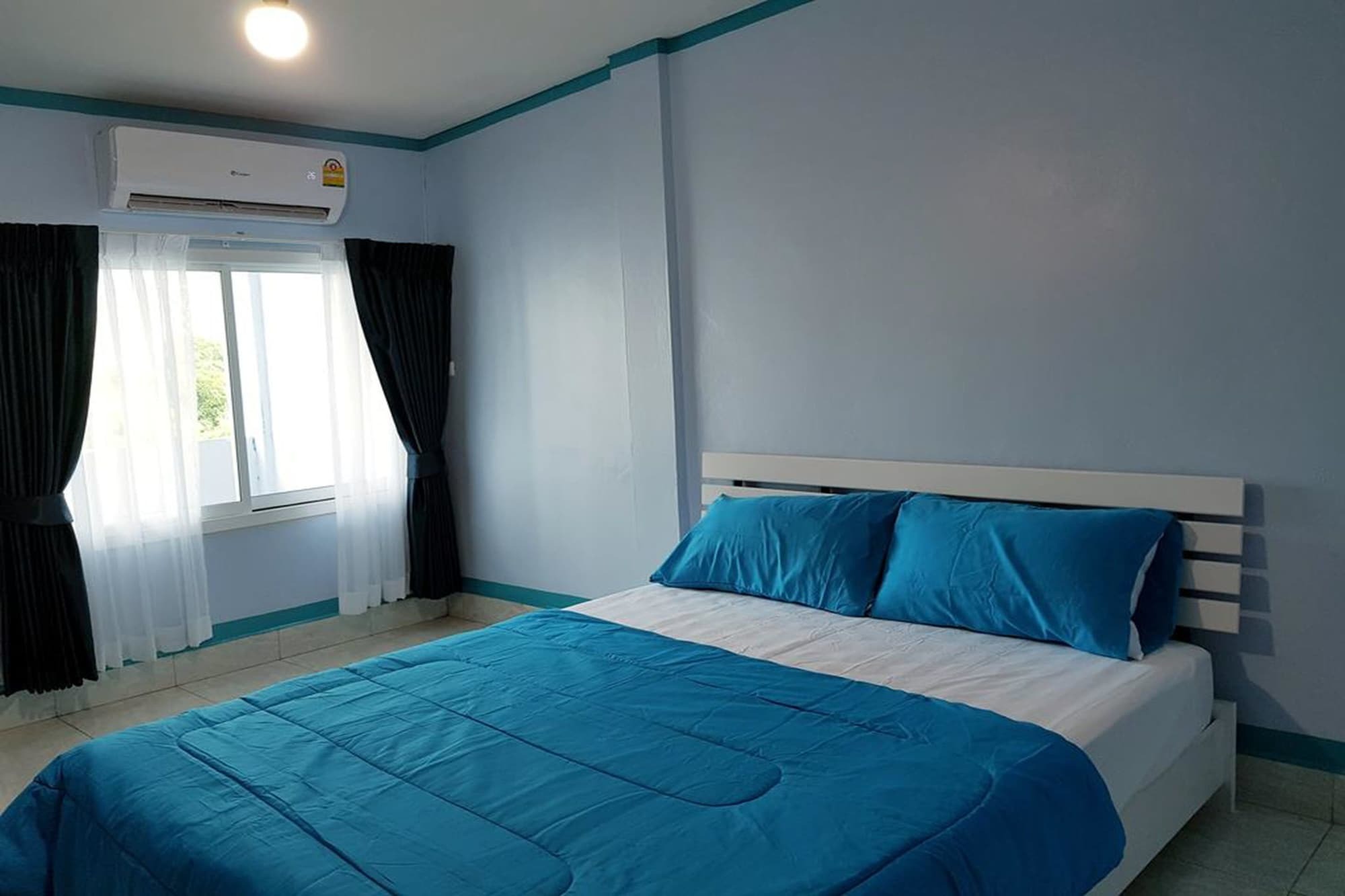 Meet & Meal Hostel กรุงเทพมหานคร ภายนอก รูปภาพ